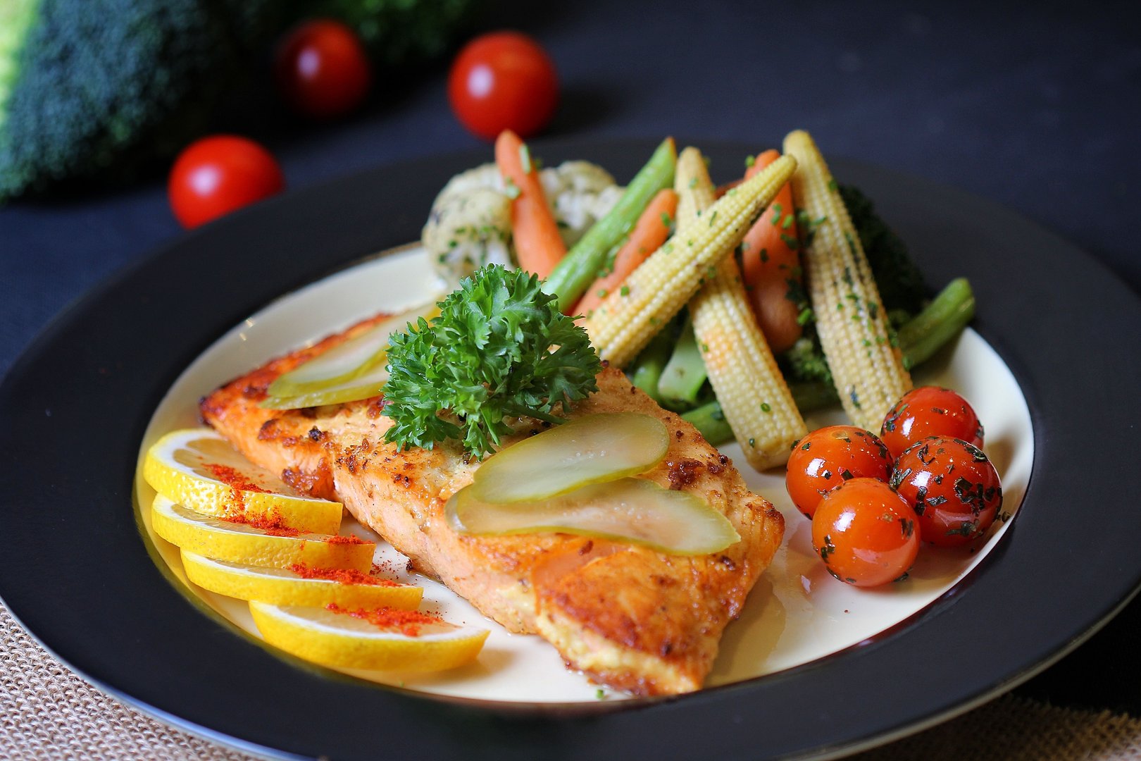 Healthy Lunch Spots in Downtown Ottawa: A Dietitian's Picks