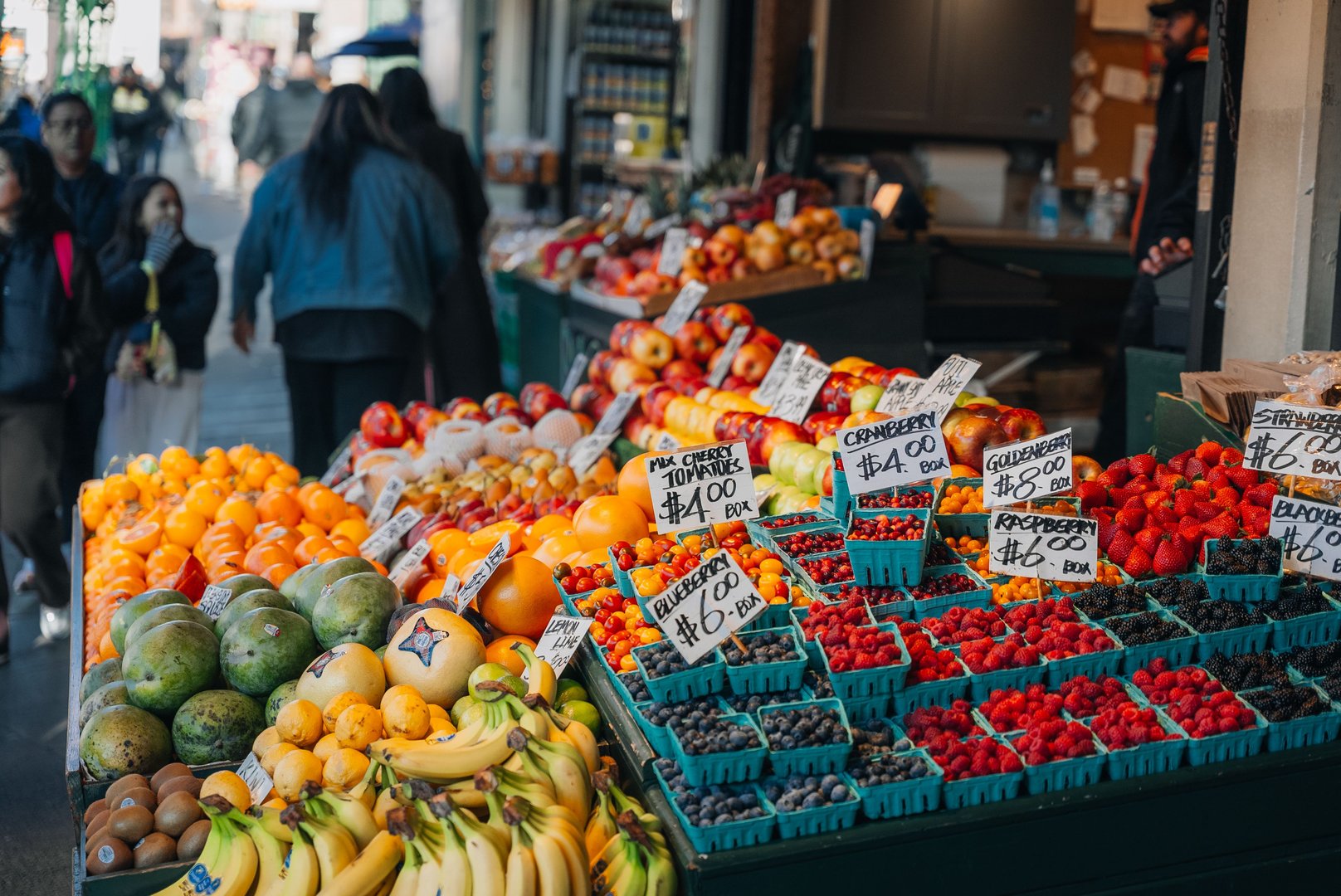 What's in Season in Ottawa: A Dietitian's Month-by-Month Guide